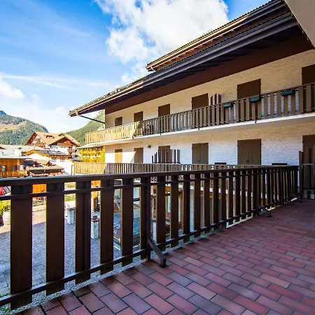 Al Parco-5 By Interhome Apartment Canazei