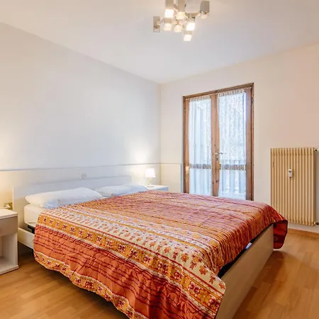 Al Parco-5 By Interhome Apartment Canazei